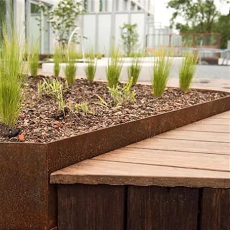 Bordure de jardin angle supperieur droit  Acier corten