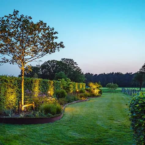 Bordure de jardin bord supperieur aplati  Acier corten