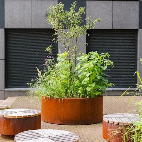 CIRCUM sur roulettes Acier corten