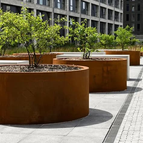CIRCUM avec fond Acier corten